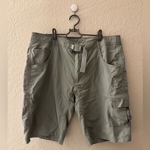 Gramicci Men's Gray Cargo/Hiking Nylon Shorts, XL